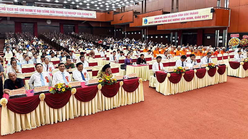 Các đại biểu dự đại hội.