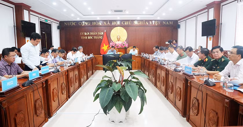 Các bên liên quan đạt thỏa thuận phối hợp bảo đảm tiến độ dự án kéo điện cho Côn Đảo.