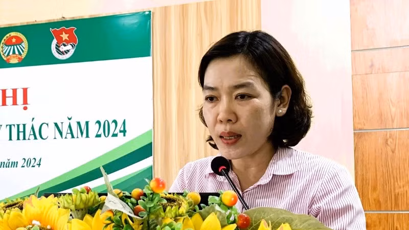 Phó Giám đốc Ngân hàng Chính sách xã hội tỉnh Long An Nguyễn Thị Ánh Hồng triển khai thực hiện nguồn vốn quỹ thác 2024.