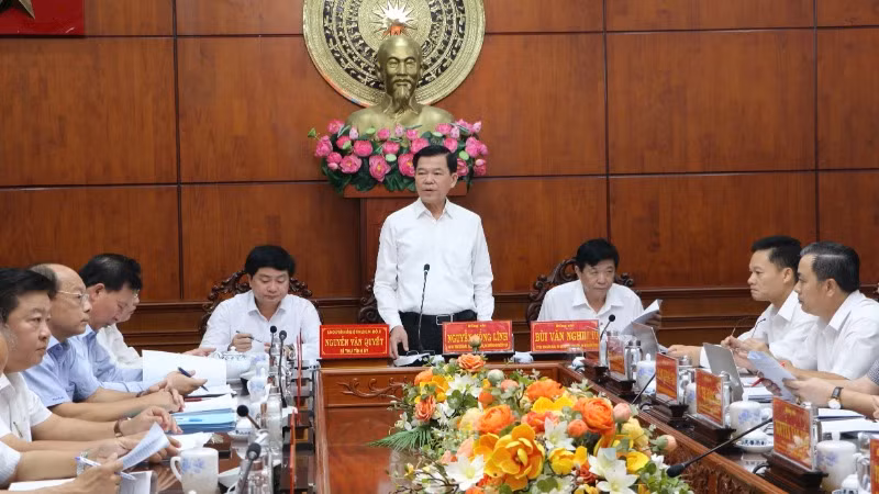 Đoàn Kiểm tra số 5 của Bộ Chính trị làm việc với Ban thường vụ Tỉnh ủy Long An