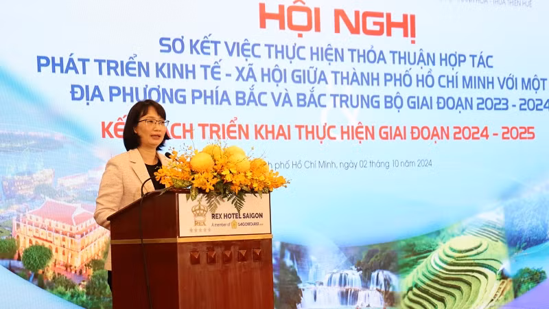 Đại biểu phát biểu tại hội nghị. Đại biểu phát biểu tại hội nghị.