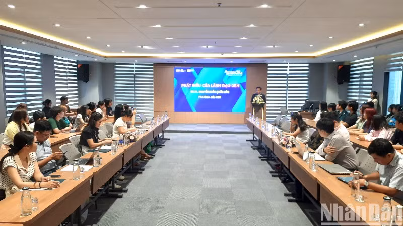 Quang cảnh buổi họp báo.