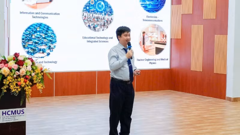 Chuyên gia phát biểu tại hội nghị.