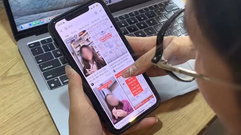 Xem bói online đang nở rộ trong thời gian gần đây.