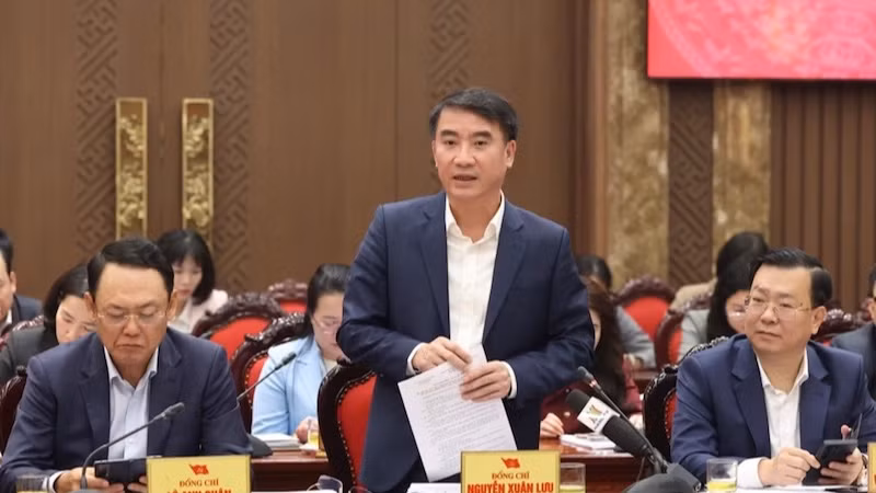 Giám đốc Sở Tài chính Hà Nội Nguyễn Xuân Lưu thông tin tại hội nghị ngày 21/1.