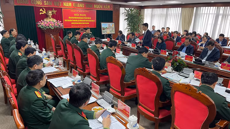 Đoàn công tác Bộ Quốc phòng làm việc với Ban Thường vụ Tỉnh ủy Hải Dương.
