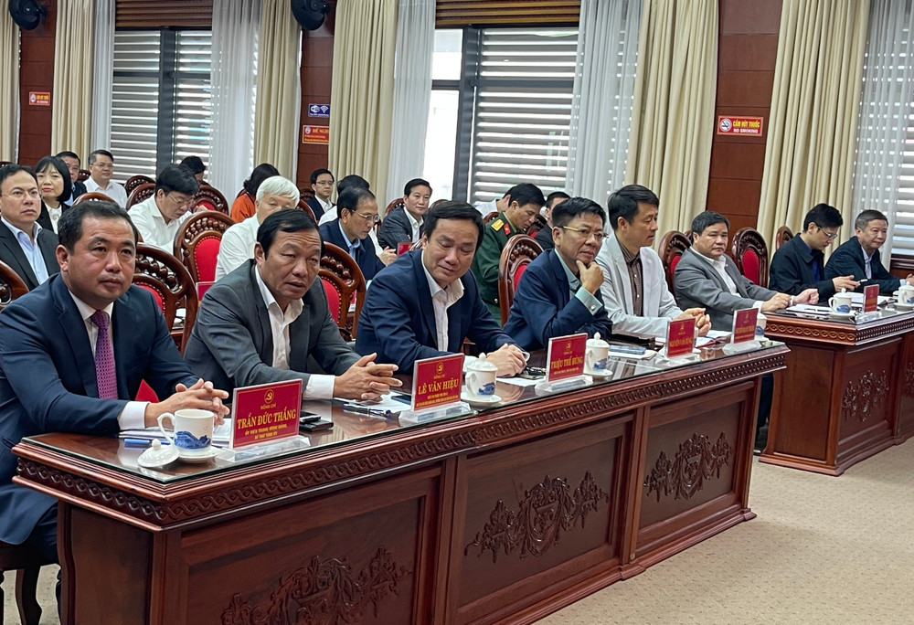 Các đại biểu dự Hội nghị lần thứ 18 Ban Chấp hành Đảng bộ tỉnh Hải Dương khóa 17.