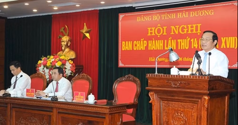 Đồng chí Lê Văn Hiệu, Phó Bí thư Thường trực Tỉnh ủy Hải Dương điều hành phần tham luận.