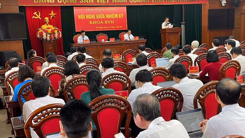 Hội nghị sơ kết giữa nhiệm kỳ Đảng bộ tỉnh Hải Dương.