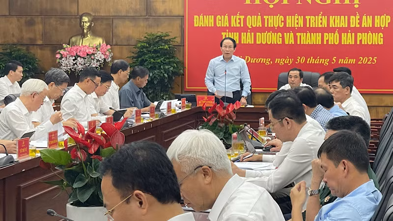 Hội nghị đánh giá kết quả thực hiện triển khai Đề án hợp nhất tỉnh Hải Dương và thành phố Hải Phòng.