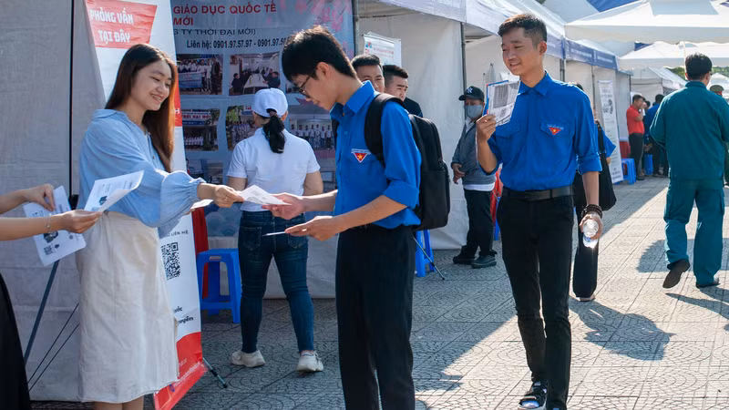 Đà Nẵng chú trọng đào tạo nghề và giải quyết việc làm cho thanh niên.