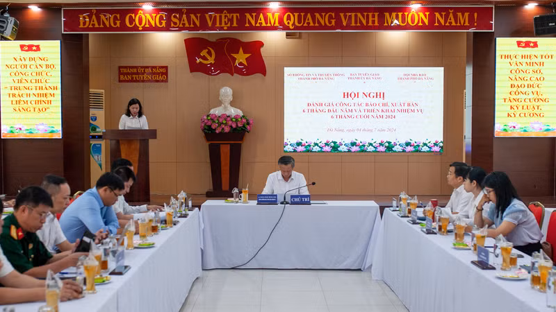 Quang cảnh hội nghị.