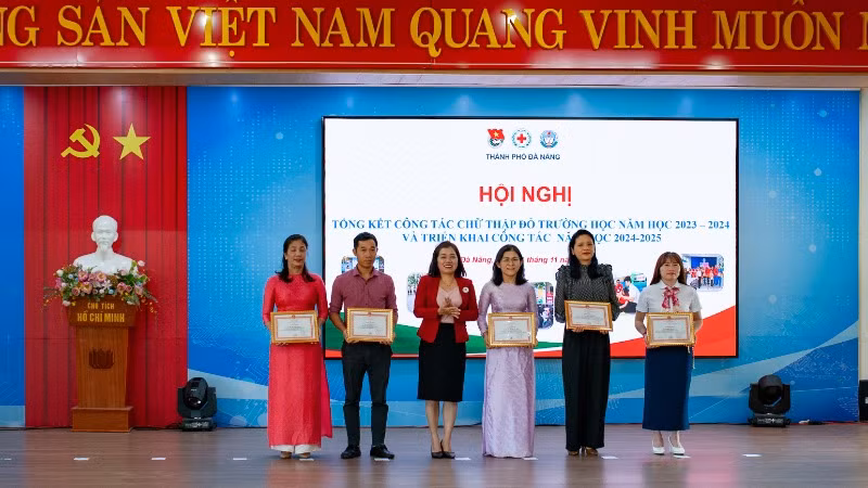 5 cá nhân xuất sắc trong phong trào hội.