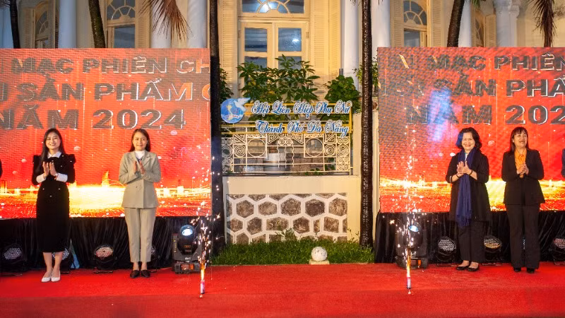 Nghi thức bấm nút khởi động chương trình.