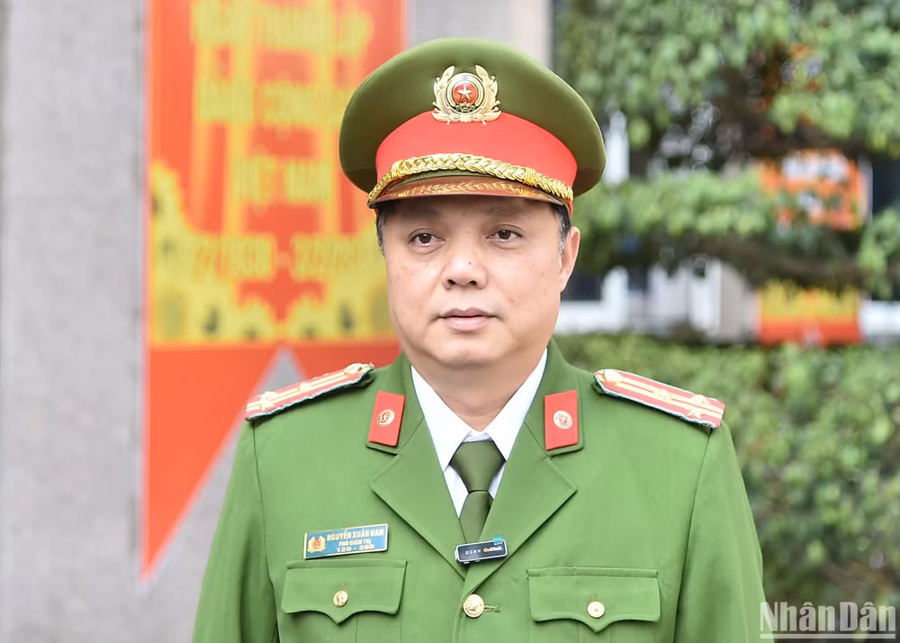 Thượng tá Nguyễn Xuân Nam, Phó Giám thị Trại tạm giam số 2 Công an thành phố Hà Nội. (Ảnh: Thủy Nguyên)