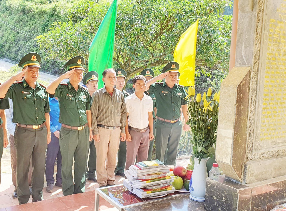 Lễ khánh thành công trình nâng cấp, chỉnh trang Đài tưởng niệm tri ân 13 Anh hùng, liệt sĩ Công an nhân dân vũ trang.