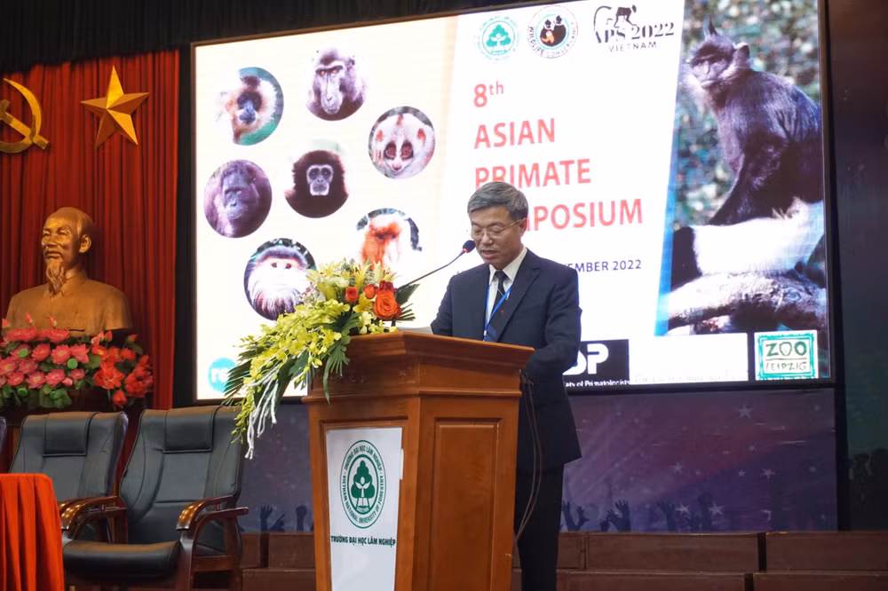 Ông Trần Thế Liên, Vụ trưởng Vụ Khoa học, Công nghệ và Hợp tác quốc tế (Tổng cục Lâm nghiệp) phát biểu tại hội thảo.