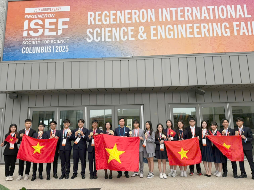 Đoàn học sinh Việt Nam tại Hội thi Khoa học kỹ thuật quốc tế Regeneron ISEF 2025.