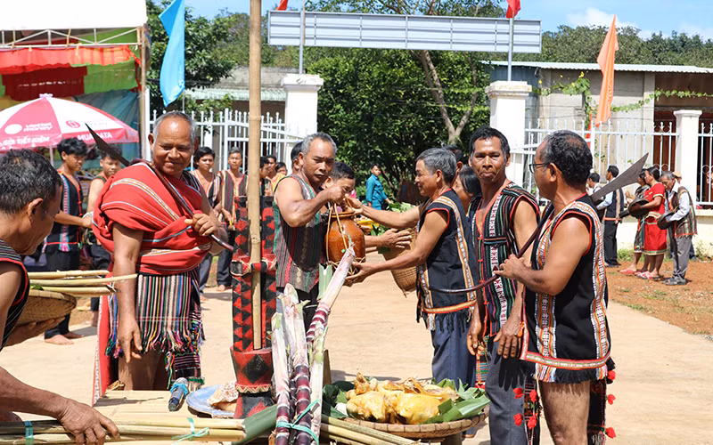 Phục dựng không gian văn hóa của đồng bào dân tộc S’Tiêng huyện Bù Đăng, tỉnh Bình Phước. (Ảnh BPTV)