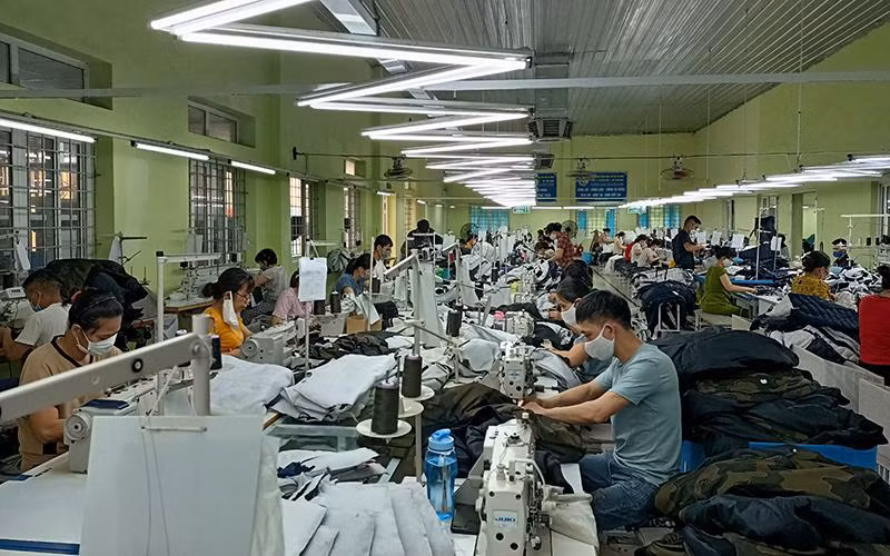 Hoạt động sản xuất tại Tổng công ty cổ phần Dệt may Nam Định.