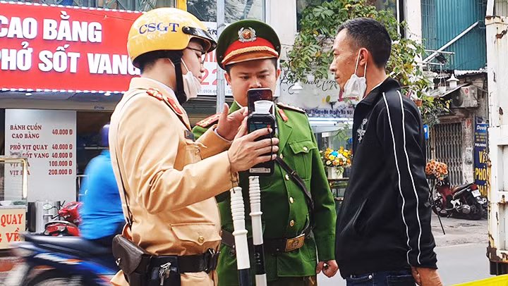 Cao điểm bảo đảm trật tự, an toàn giao thông