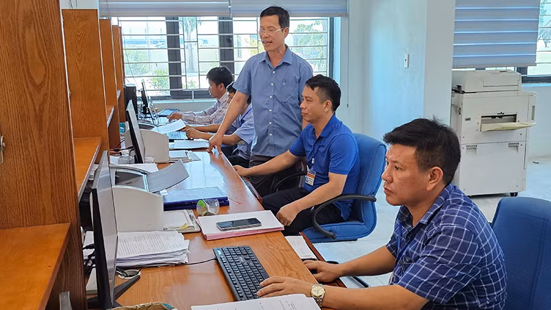 Nền nếp hành chính ở xã đảo Nghi Sơn, thị xã Nghi Sơn, tỉnh Thanh Hóa.