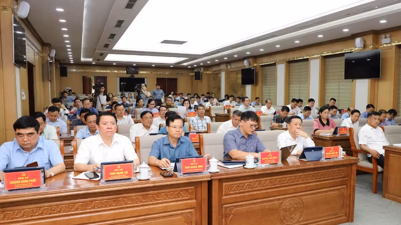 Hội nghị Ban Chấp hành Đảng bộ tỉnh Hà Giang lần thứ 32.