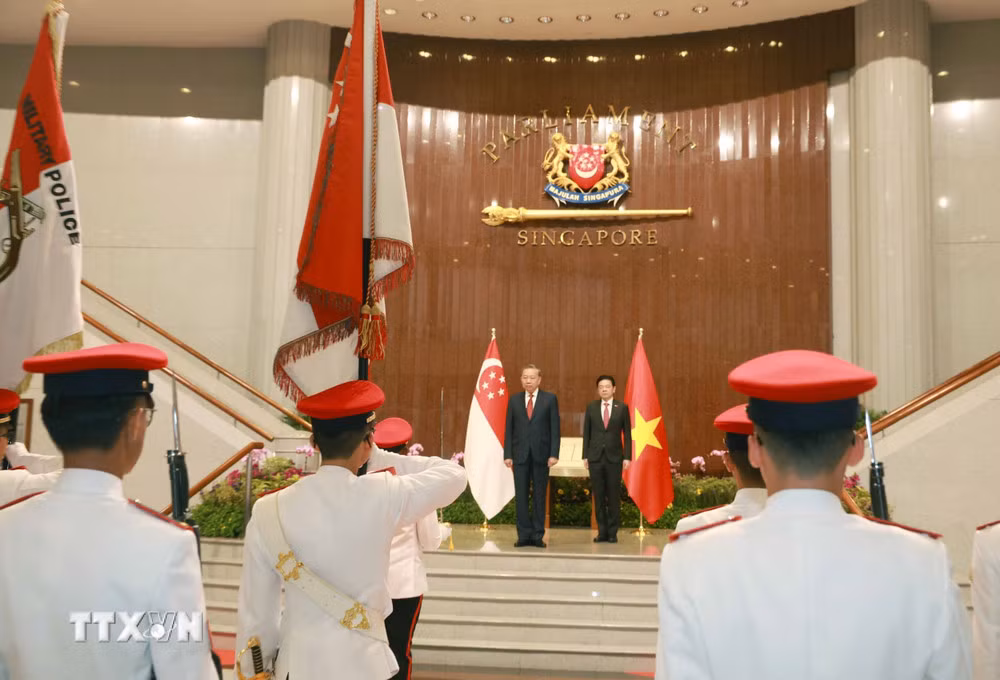 Lễ đón chính thức Tổng Bí thư Tô Lâm được tổ chức trọng thể sáng 12/3 tại Nhà Quốc hội.