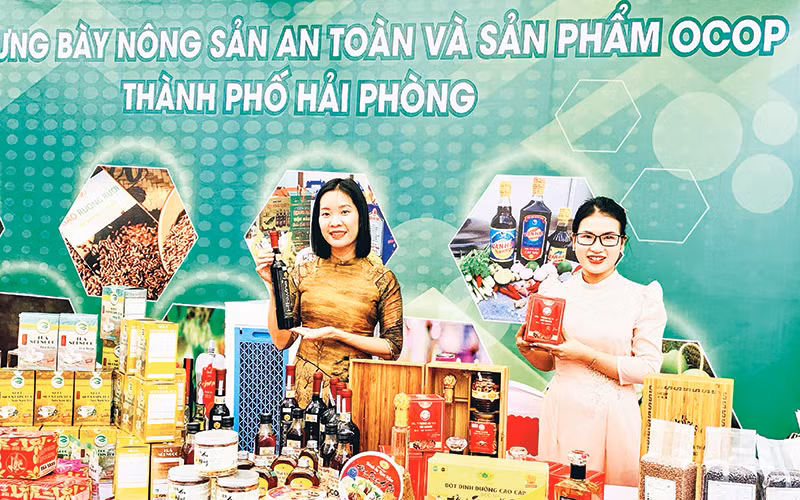 Giới thiệu các sản phẩm OCOP, nông sản an toàn, đặc sản Hải Phòng.