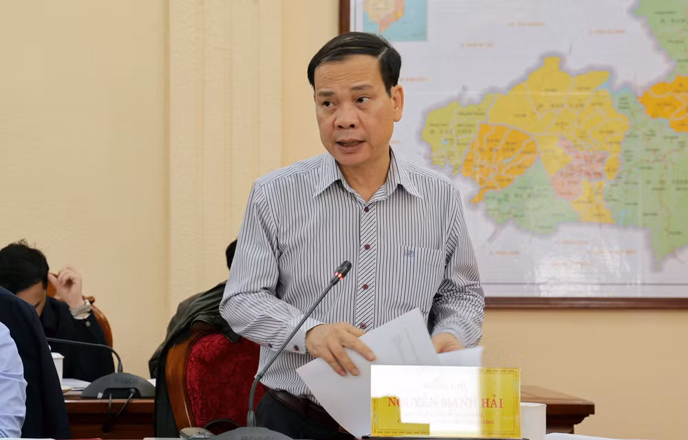 Đại diện Đoàn kiểm tra trình bày Dự thảo báo cáo kết quả kiểm tra.