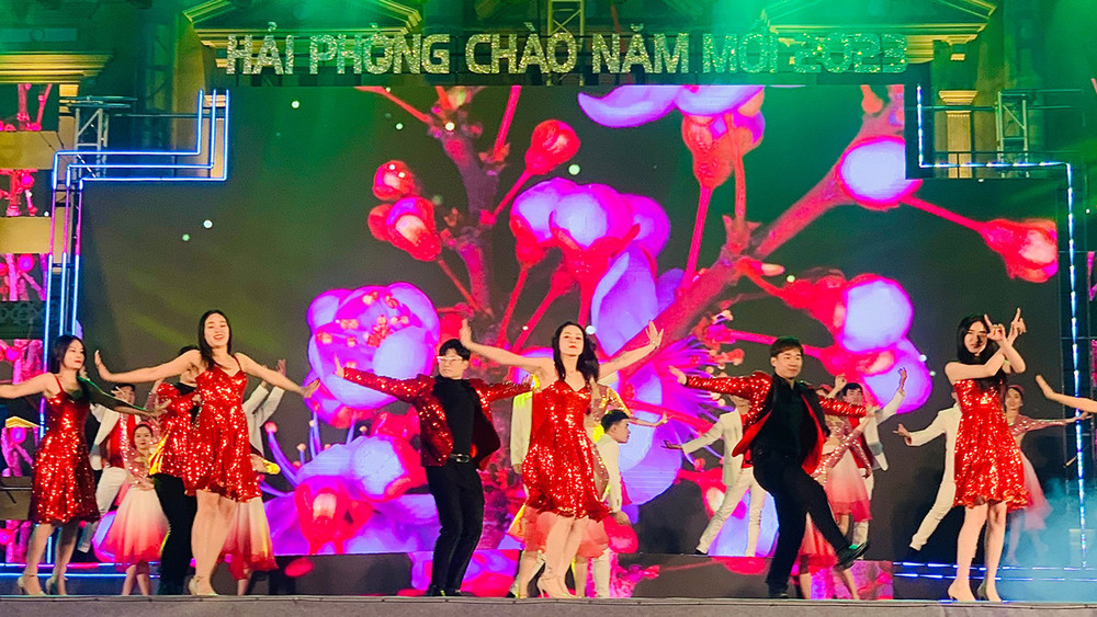 Các tiết mục sôi động trong chương trình nghệ thuật “Hải Phòng chào năm mới 2023”.