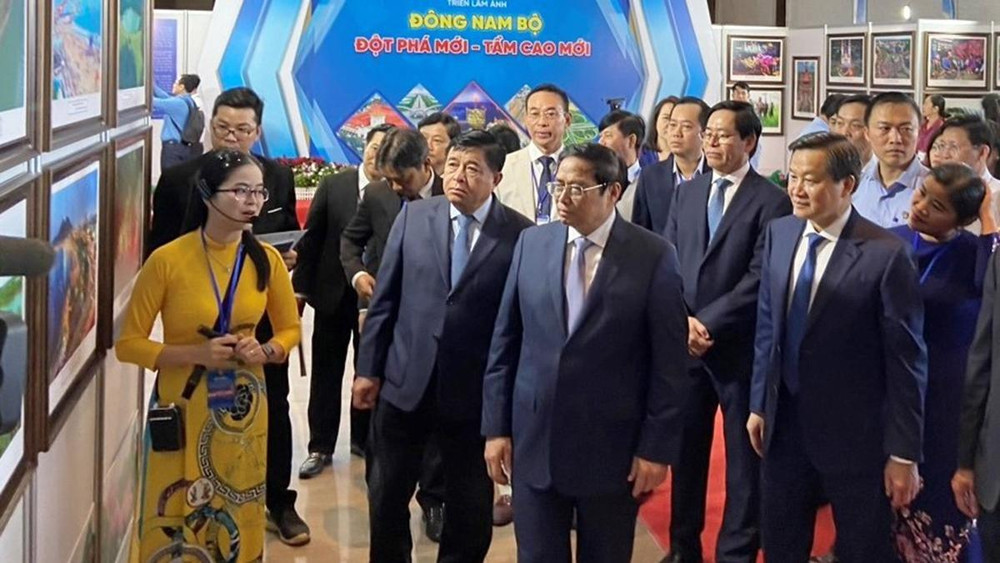 Thủ tướng dự Triển lãm ảnh Đông Nam Bộ, đột phá mới-tầm cao mới.