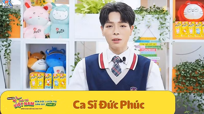 Ca sĩ Đức Phúc trong vai trò đại sứ Chương trình “Tuổi trẻ Việt Nam – Rèn đức luyện tài, dẫn dắt tương lai”. 