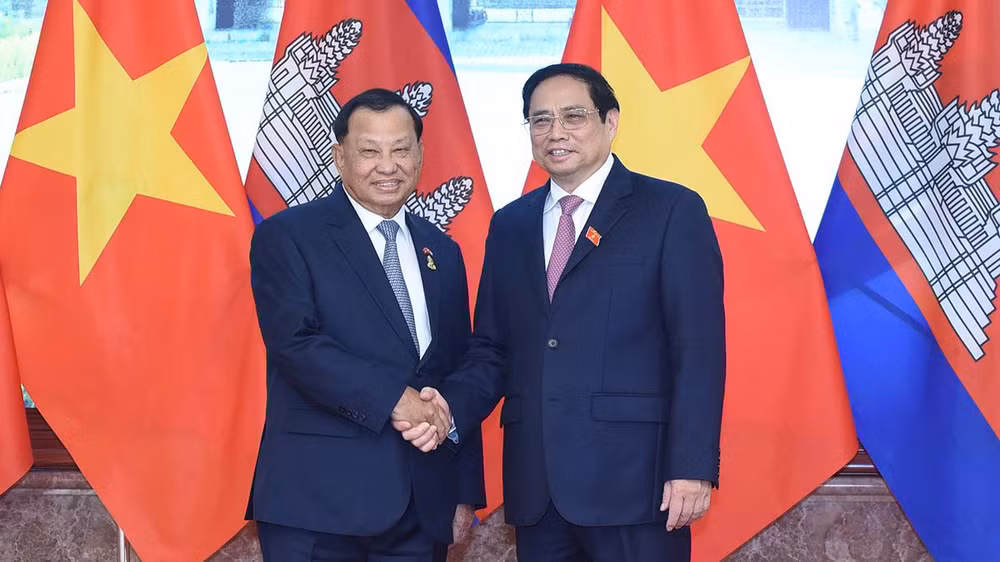 Thủ tướng Phạm Minh Chính tiếp Chủ tịch Thượng viện Vương quốc Campuchia Samdech Say Chhum.