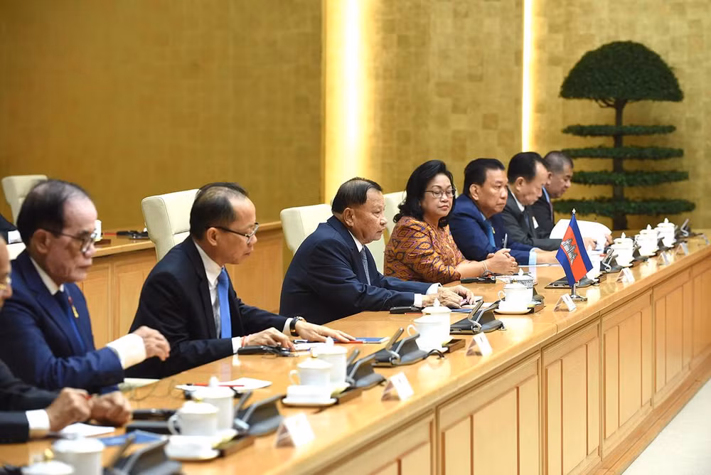 [Ảnh] Thủ tướng Phạm Minh Chính tiếp Chủ tịch Thượng viện Vương quốc Campuchia Samdech Say Chhum ảnh 9