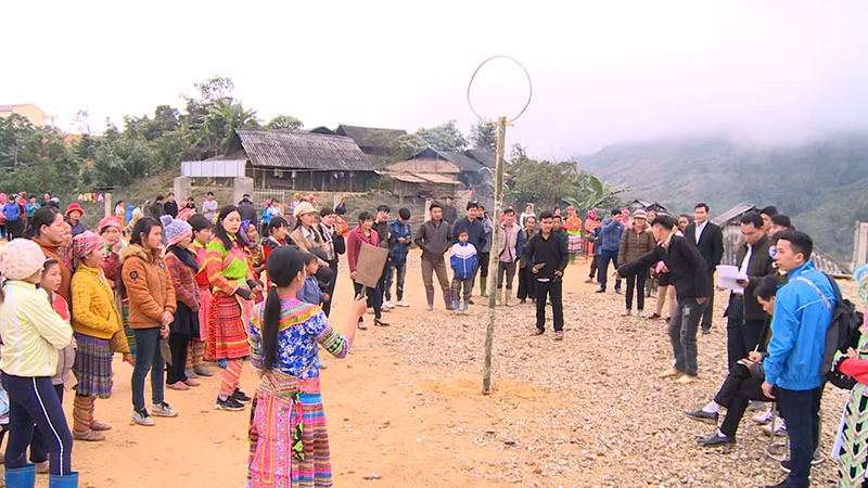 Các trò chơi dân gian của đồng bào dân tộc thiểu số huyện Lâm Bình (Tuyên Quang) được duy trì.