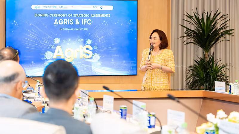 Bà Đặng Huỳnh Ức My khẳng định hợp tác với IFC là nền tảng để xây dựng hệ thống quản trị môi trường-xã hội toàn diện, chuẩn quốc tế