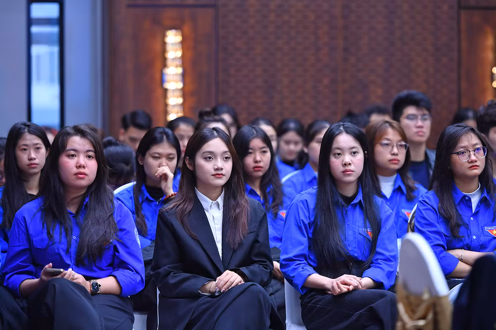 Đông đảo hội viên, sinh viên tham gia Hội nghị.