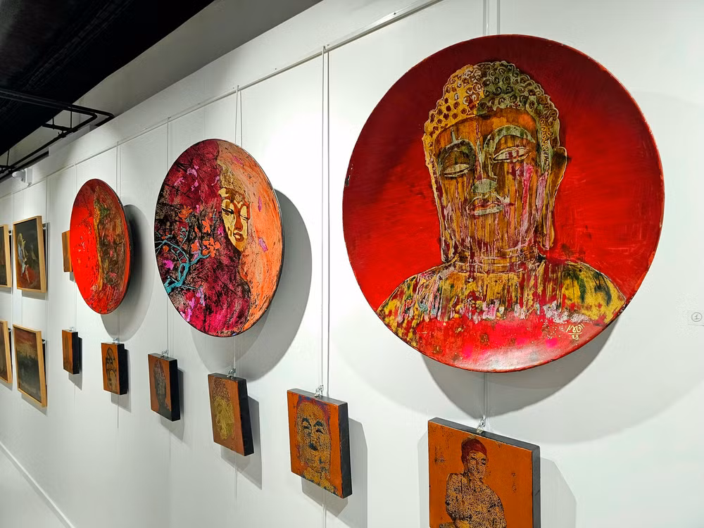 Một số tác phẩm của họa sĩ Nguyễn Văn Hổ. (Ảnh: MINH DUY)