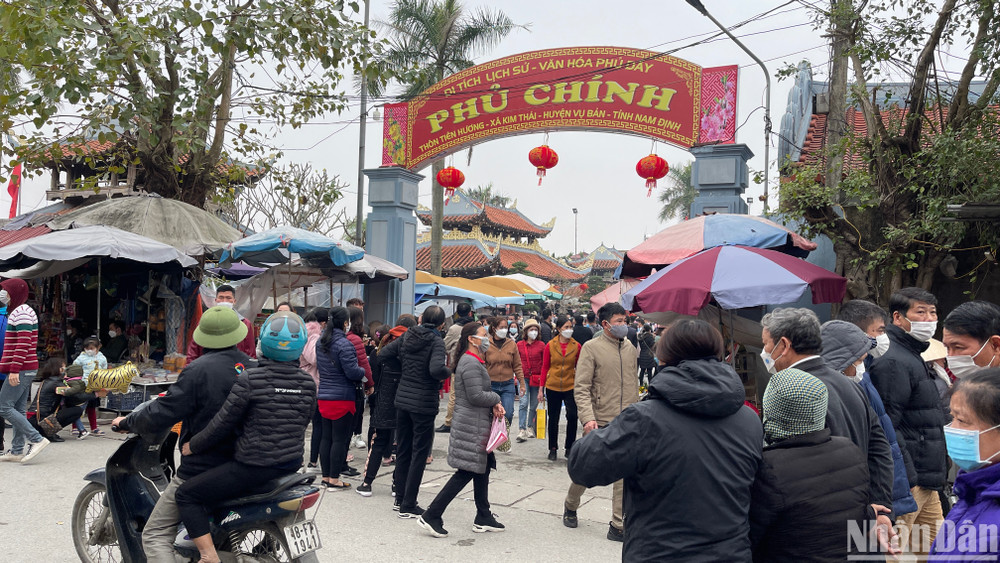 Xã Kim Thái, huyện Vụ Bản (Nam Định), nơi có quần thể di tích Phủ Dầy, vừa được công nhận đạt chuẩn nông thôn mới kiểu mẫu về lĩnh vực văn hóa.