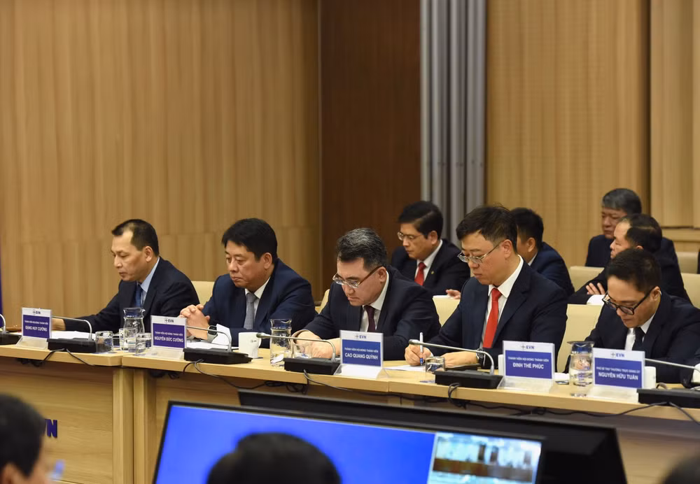 Đại diện lãnh đạo các bộ, ban ngành tham dự hội nghị. (Ảnh: Trần Hải)