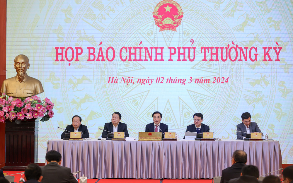 Toàn cảnh họp báo Chính phủ thường kỳ. (Ảnh: VGP)