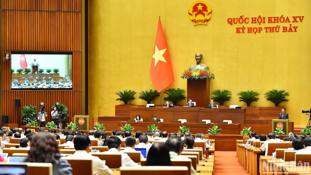 Quang cảnh phiên họp sáng 3/6. (Ảnh: THỦY NGUYÊN)