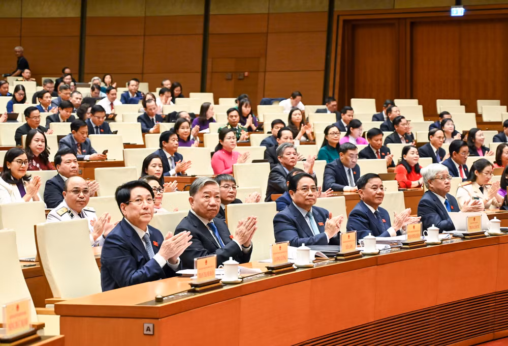 Các đồng chí lãnh đạo Đảng, Nhà nước và đại biểu dự phiên bế mạc. Ảnh: DUY LINH