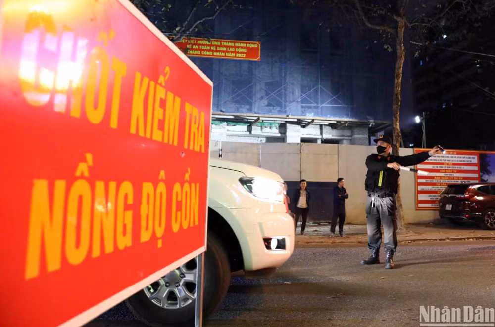 Hầu hết các ý kiến đều nhất trí với phương án cấm tuyệt đối nồng độ cồn khi lái xe. (Ảnh: THÀNH ĐẠT)