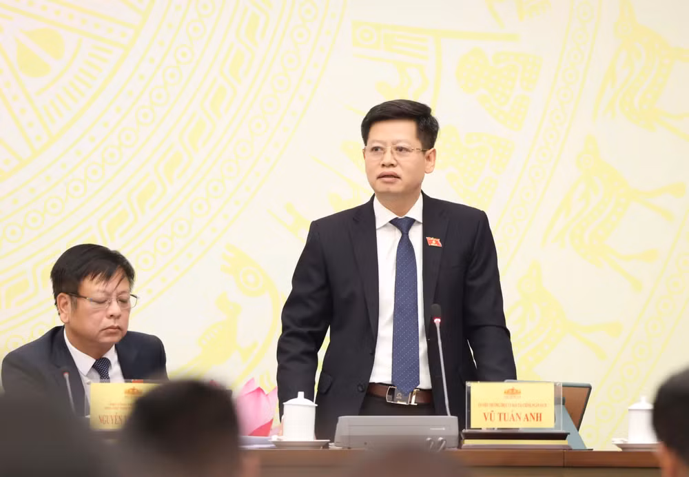 Ông Vũ Tuấn Anh, Ủy viên Thường trực Ủy ban Tài chính - Ngân sách của Quốc hội. (Ảnh: DUY LINH)