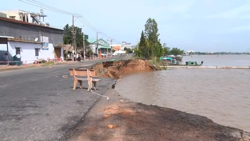 Khu vực sạt lở quốc lộ 91 trong hai năm 2019 và 2020.