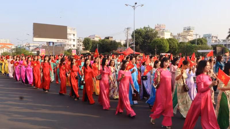 Ngày hội tôn vinh áo dài ở An Giang.
