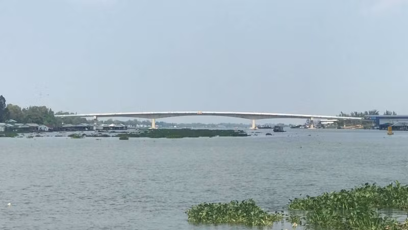 Cầu Châu Đốc giải tỏa áp lực qua lại cho người dân, doanh nghiệp trong tỉnh An Giang.