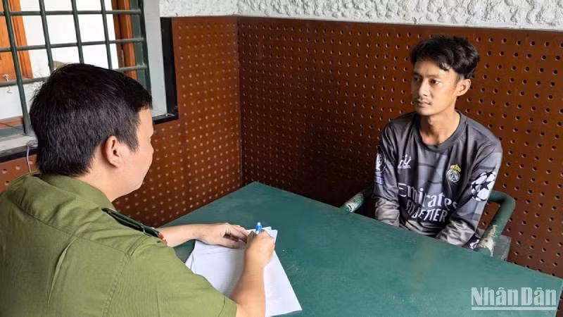 Công an huyện Tri Tôn bắt tạm giam tài xế Đoàn Đức Vinh.